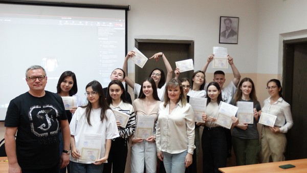 Продолжается набор учащихся в Воскресную лингвистическую школу ИФЖиМКК