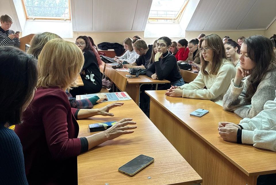 «Хватайте зубами то, что вам нравится. Дороже вас на рынке не будет»: в ИФЖиМКК прошла встреча с организаторами нового сезона «Лаборатория PROМедиа»