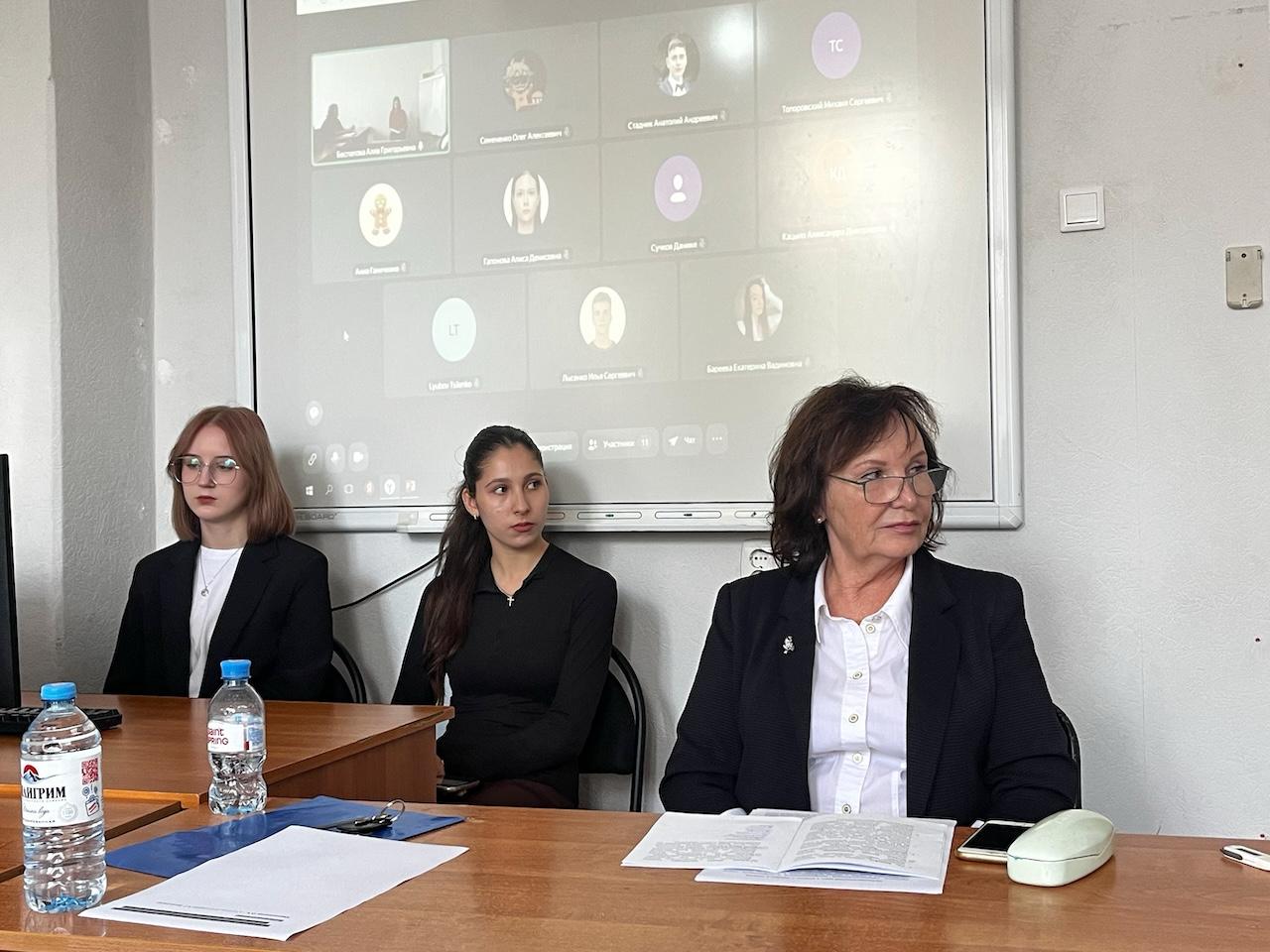 Терминологический хаос и жанровая революция: в ИФЖиМКК обсудили, как цифровизация меняет медиа