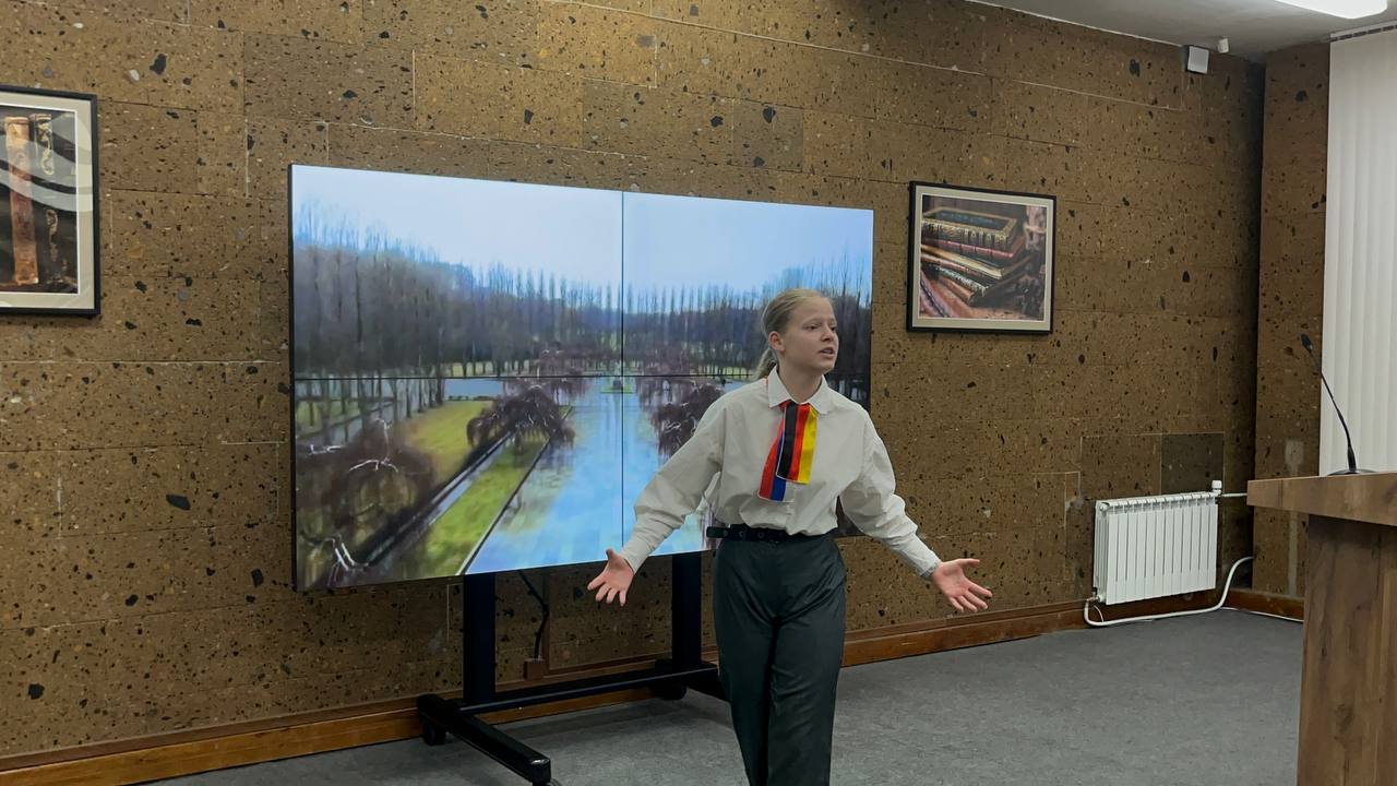 photo 5231484923942735606 y